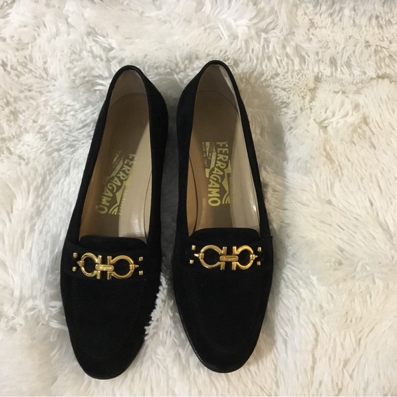 Salvatore Ferragamo Black Loafers for Women - Picture 5 of 9